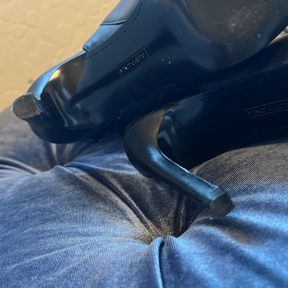 Vince Camuto Black Leather Women's Ankle Zip Up Boots Size 7 Very Comfortable! - Picture 14 of 14